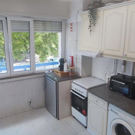 Aconchegante T3 Em Telheiras Appartement Lissabon Buitenkant foto